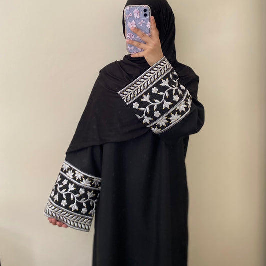 Black Linen Closed Abaya